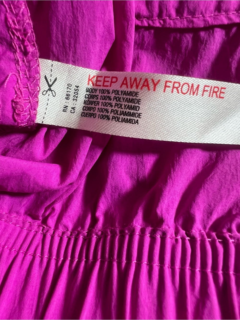 High-Rise Wide-Leg Cargo Pants in Bright Pink - Picture 10 of 11